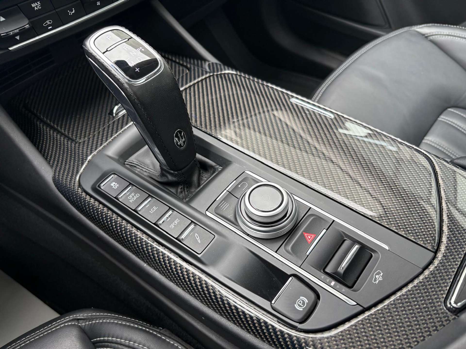 Levante 3.0 V6 Gransport 275cv auto