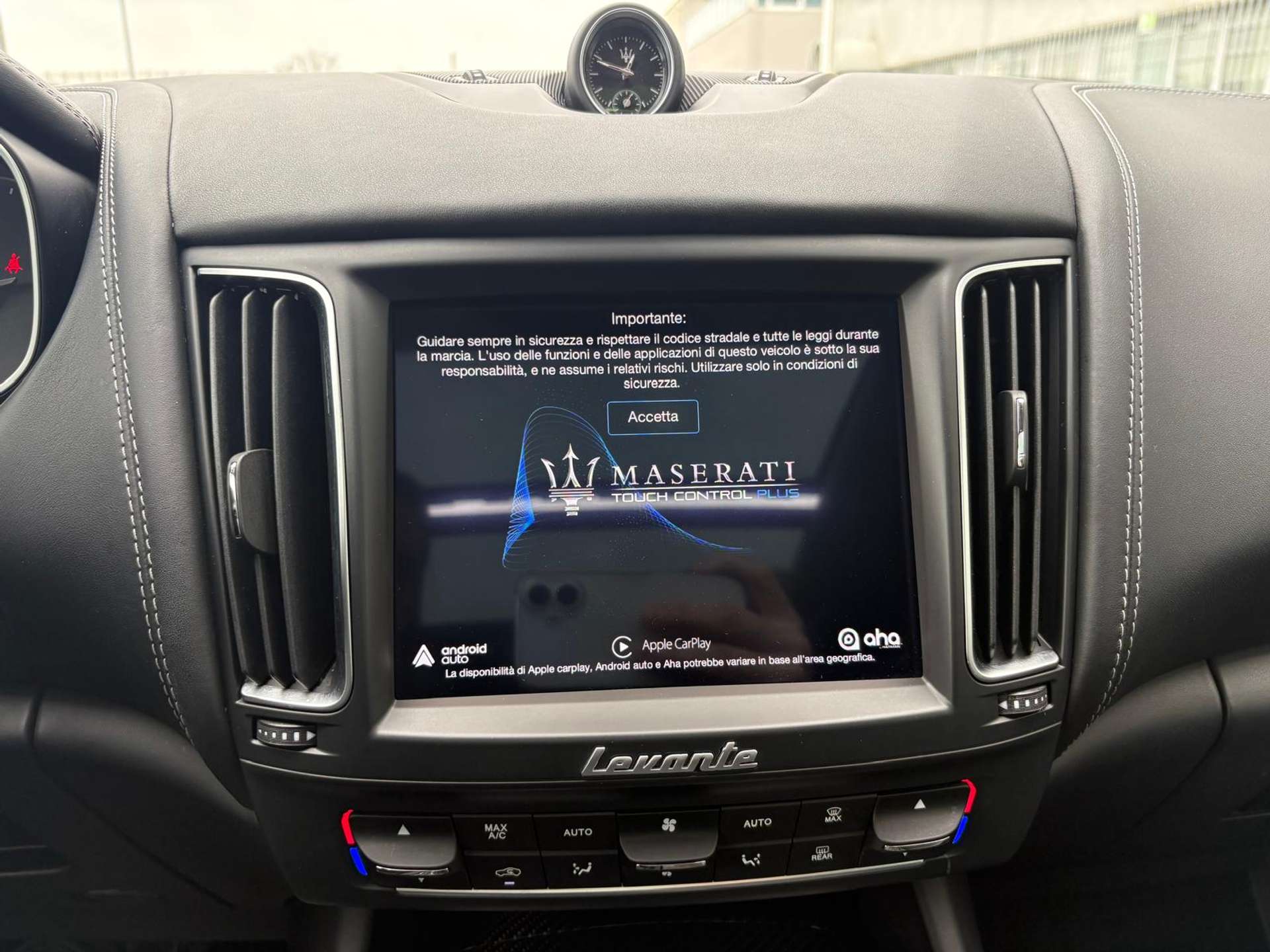 Levante 3.0 V6 Gransport 275cv auto