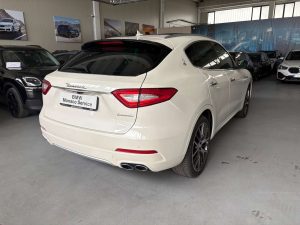 Levante 3.0 V6 Gransport 275cv auto