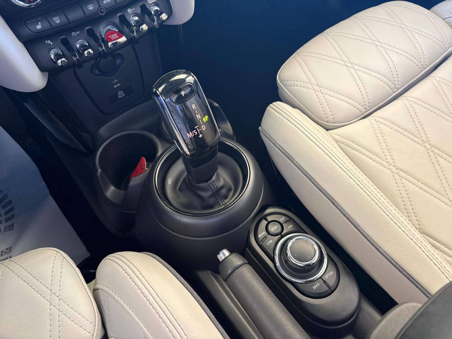 Mini 3p 1.5 Cooper Classic Premium Mid Package auto