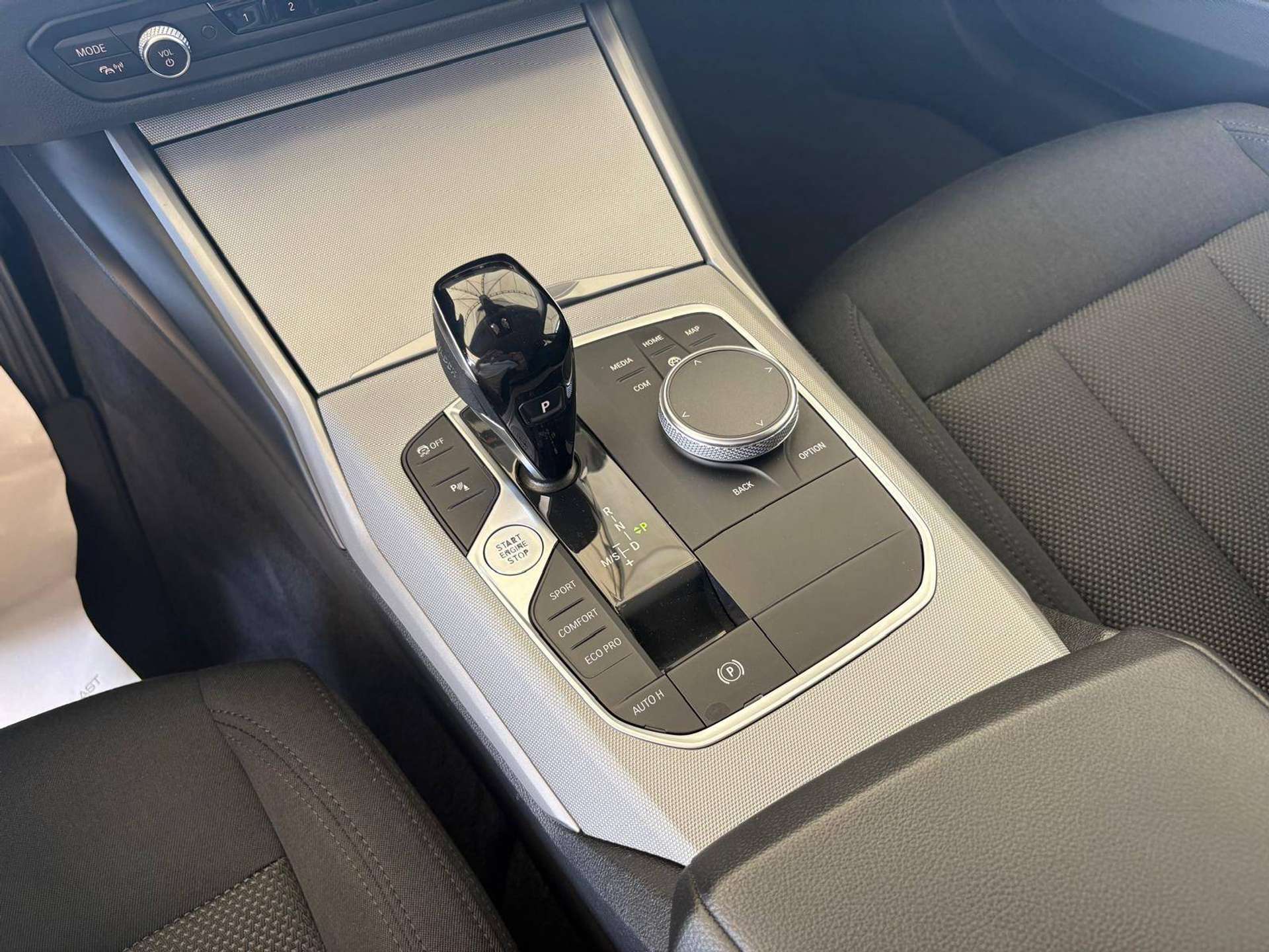 Serie 3 G21 318d Touring mhev 48V Business Advantage auto