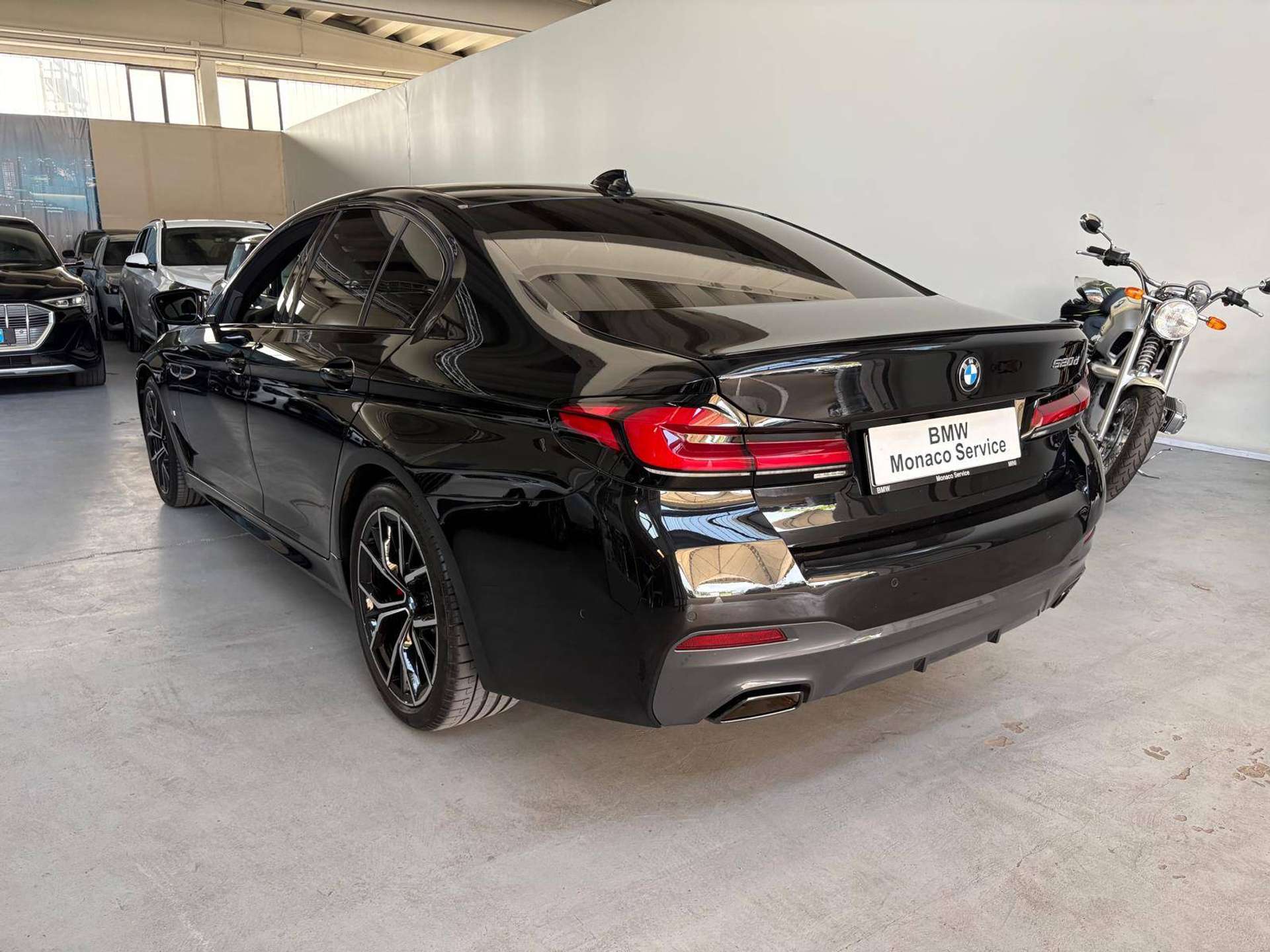 Serie 5 G30 Berlina LCI 520d mhev 48V Msport PRO auto