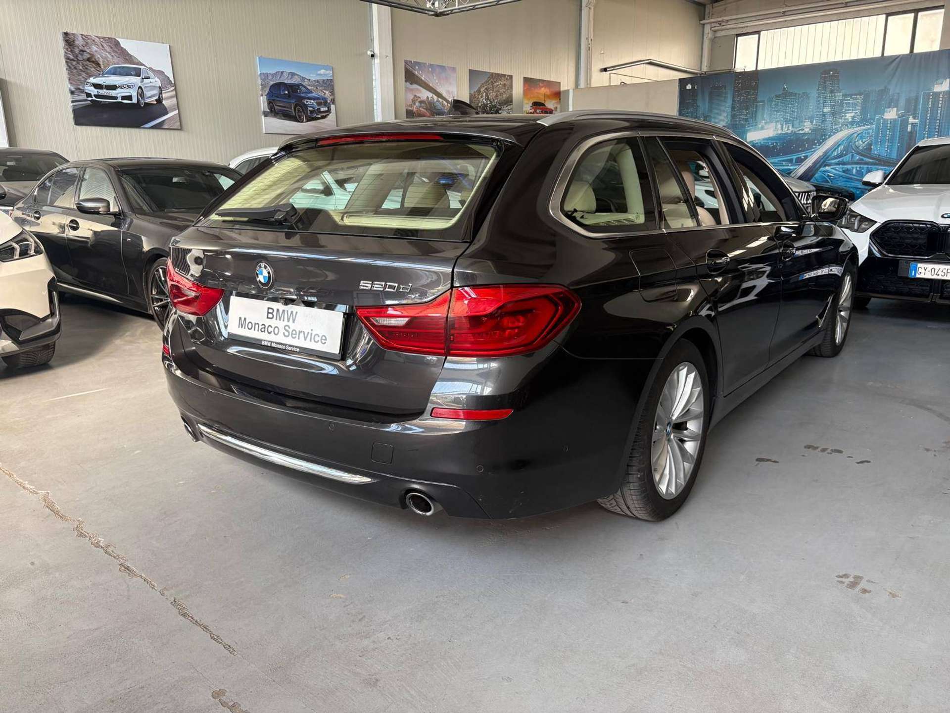 Serie 5 G31 Touring 520d Touring Luxury auto