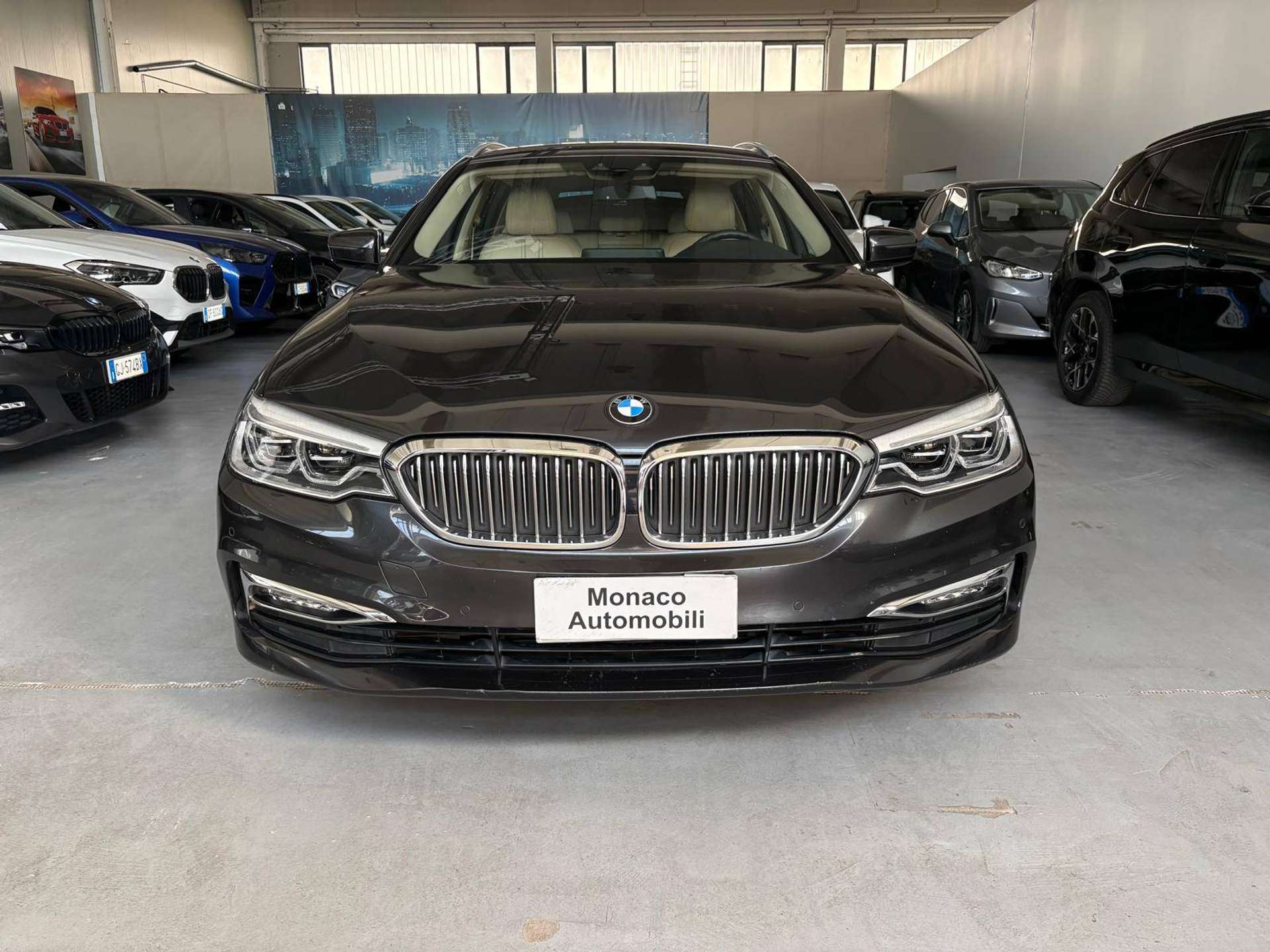 Serie 5 G31 Touring 520d Touring Luxury auto