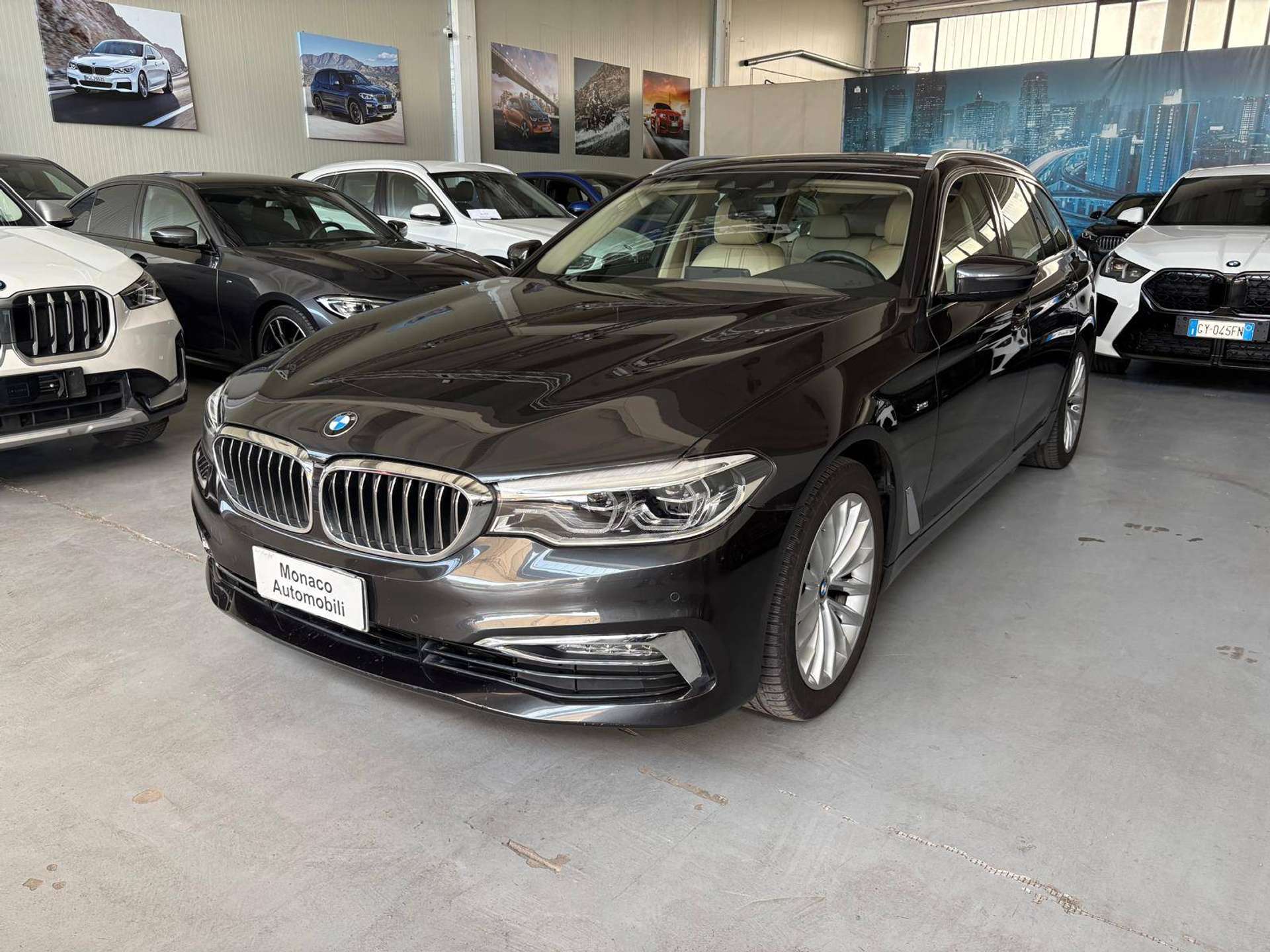Serie 5 G31 Touring 520d Touring Luxury auto