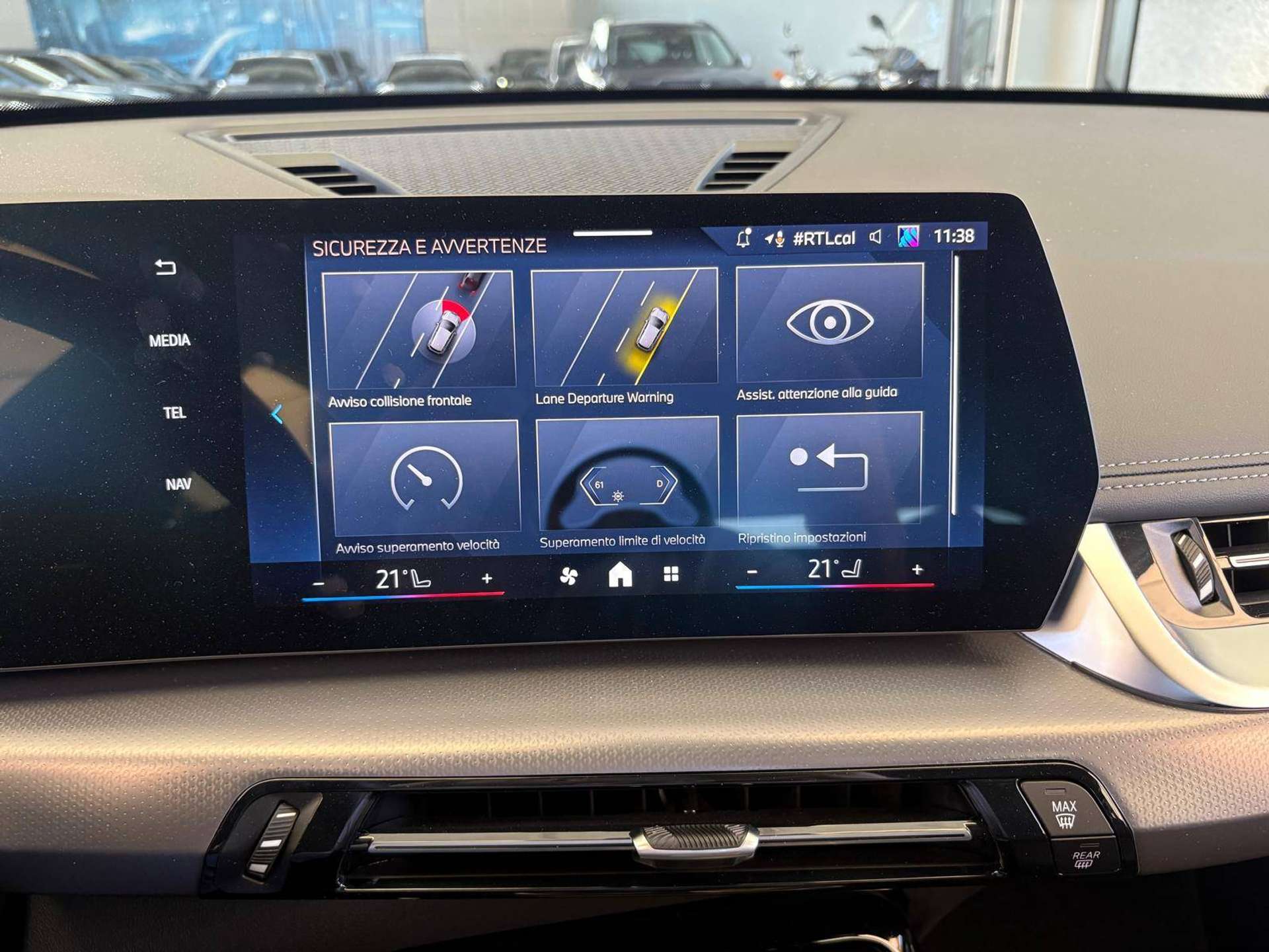 X1 U11 sdrive18d MSport Pro auto