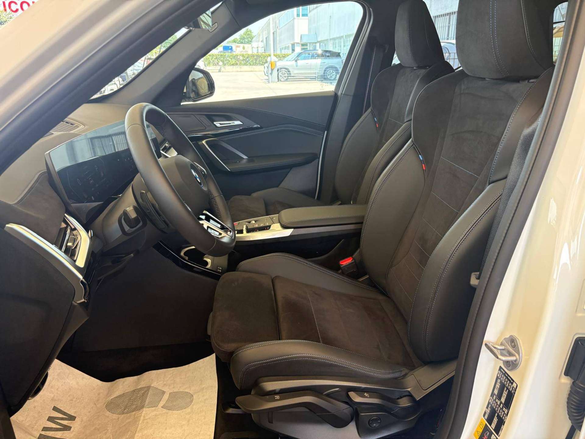 X1 U11 xdrive 25e MSport auto