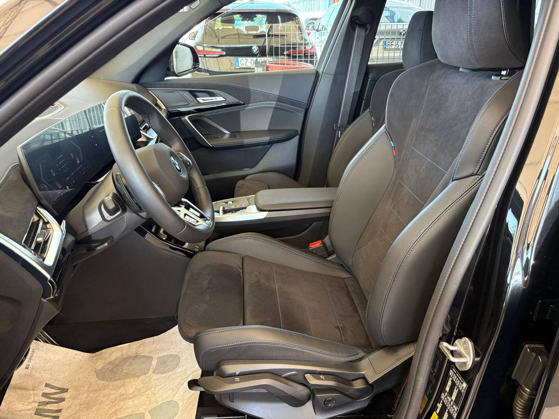X1 U11 xdrive 25e MSport Pro auto