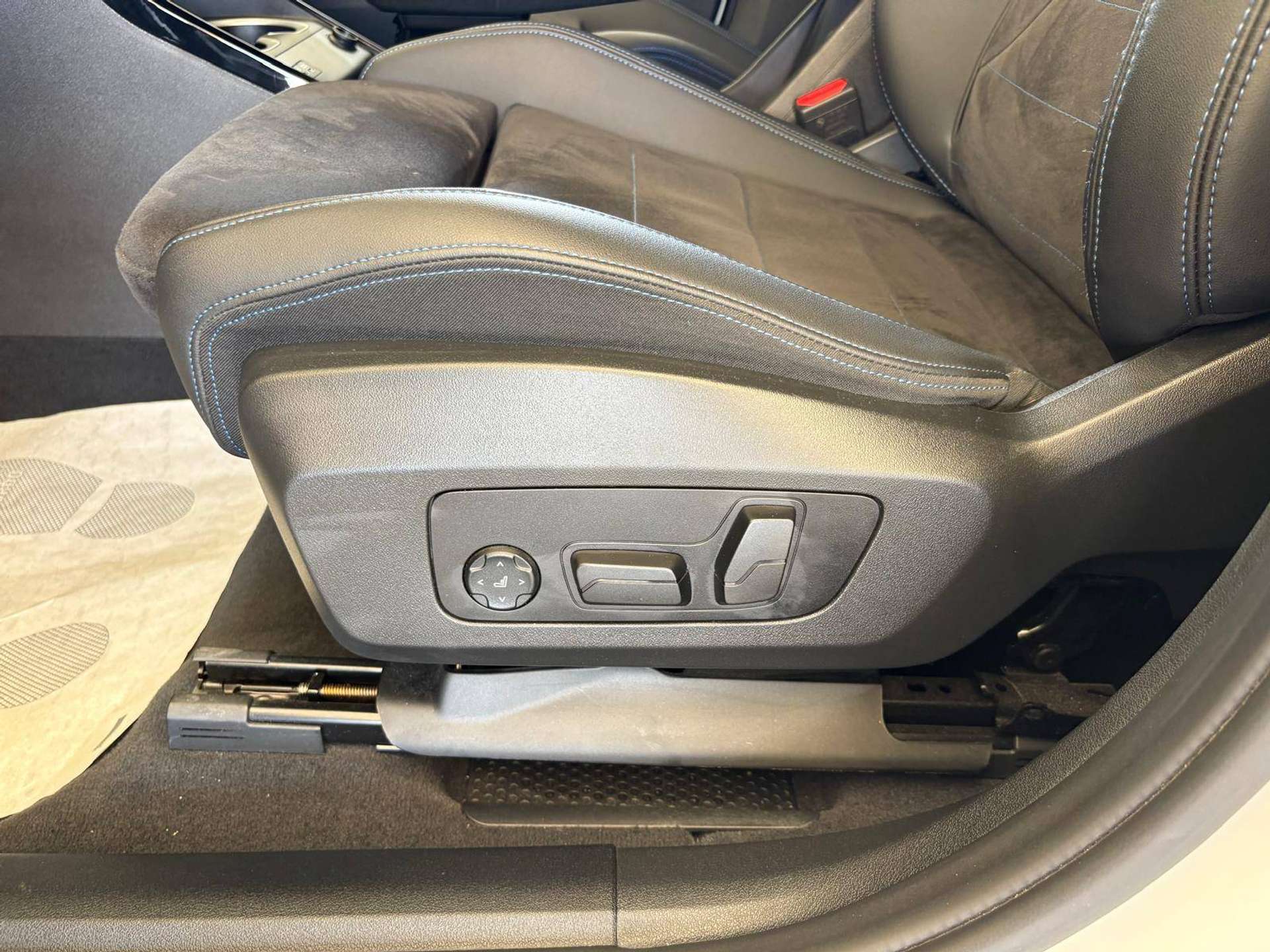 X2 U10 xdrive 20d 48V MSport Pro auto