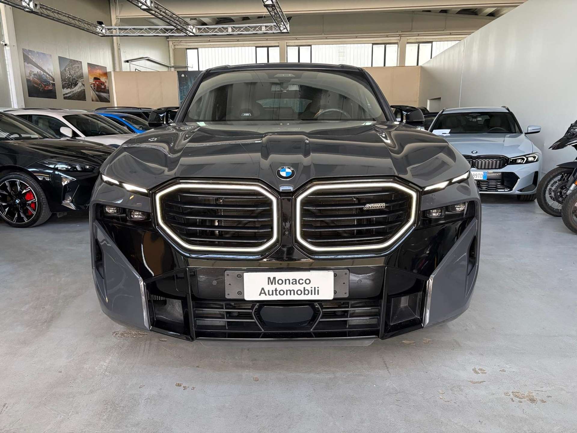 XM G09 4.4 phev auto