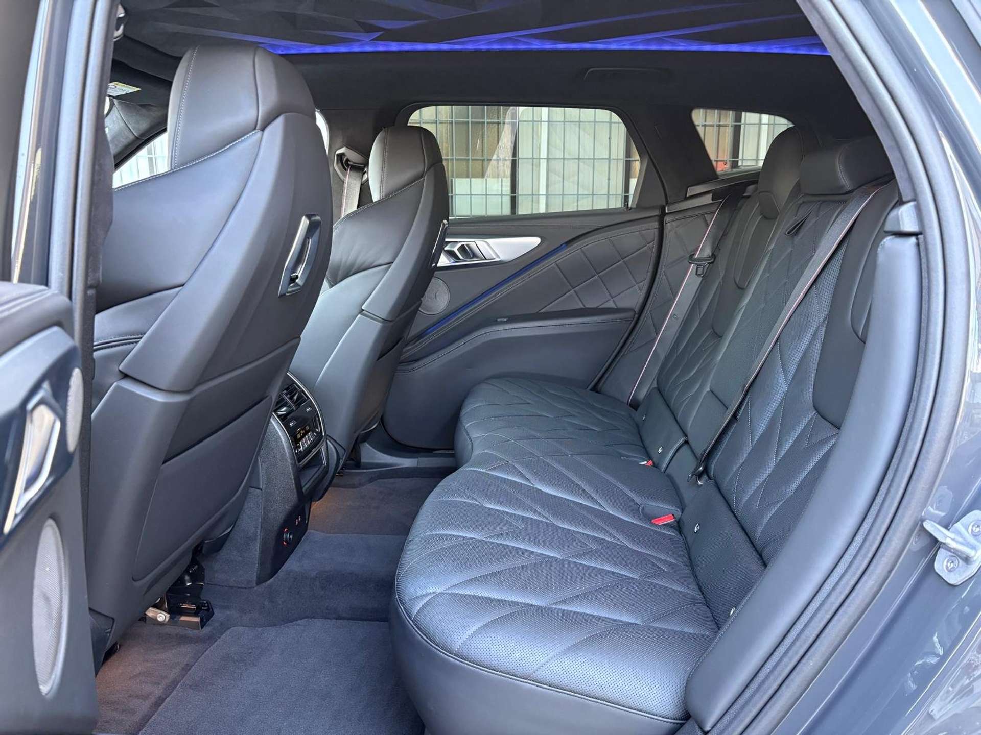 XM G09 4.4 phev auto