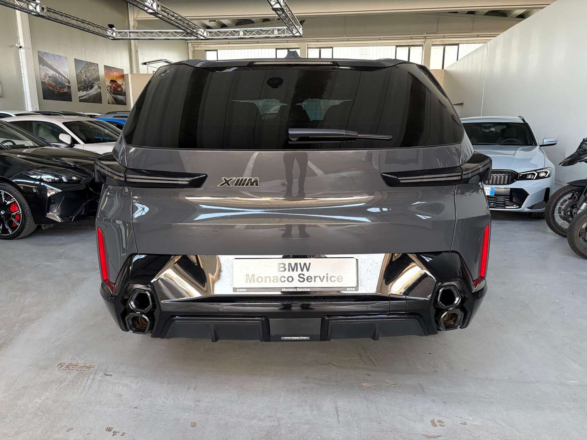 XM G09 4.4 phev auto