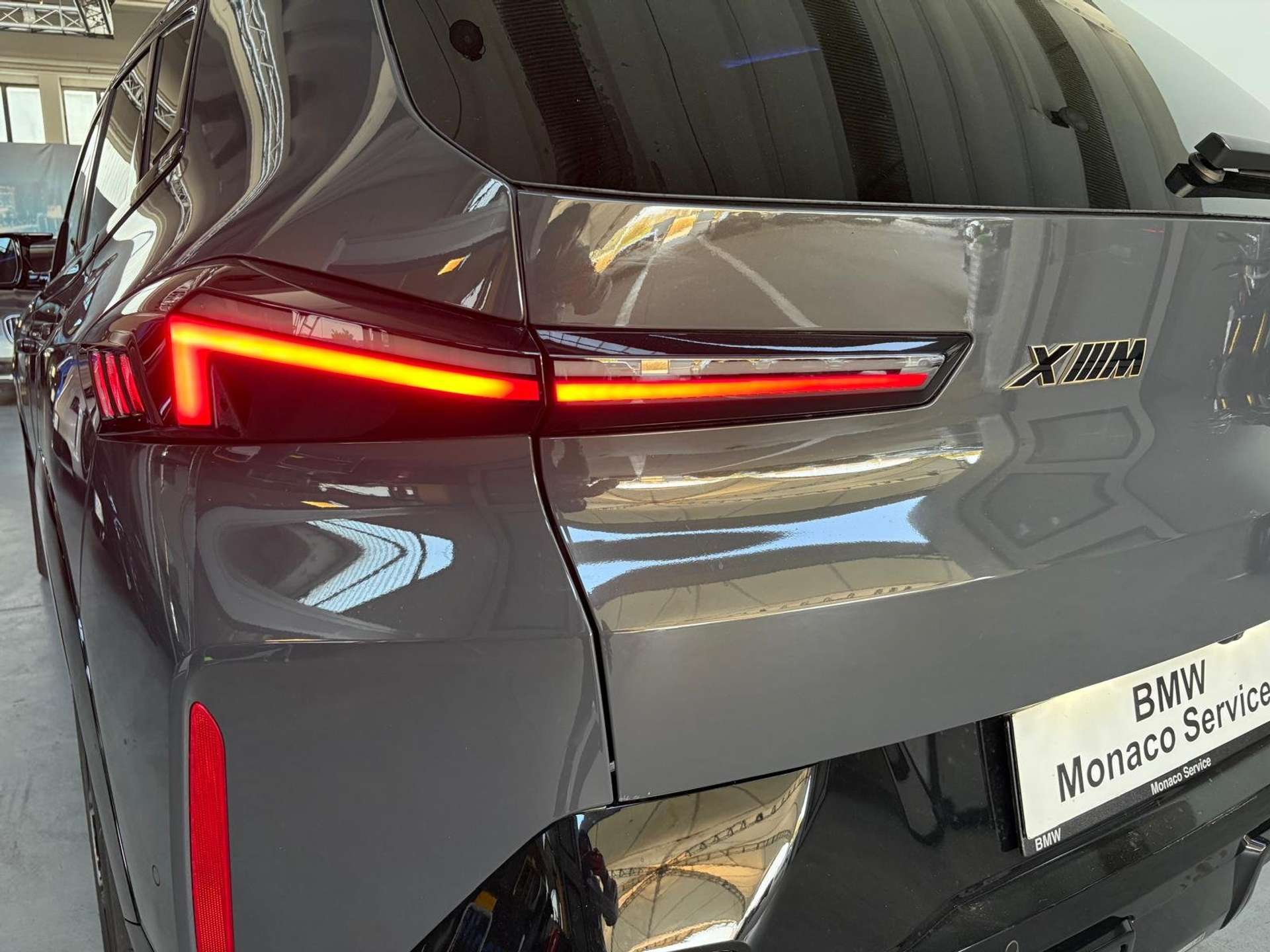 XM G09 4.4 phev auto