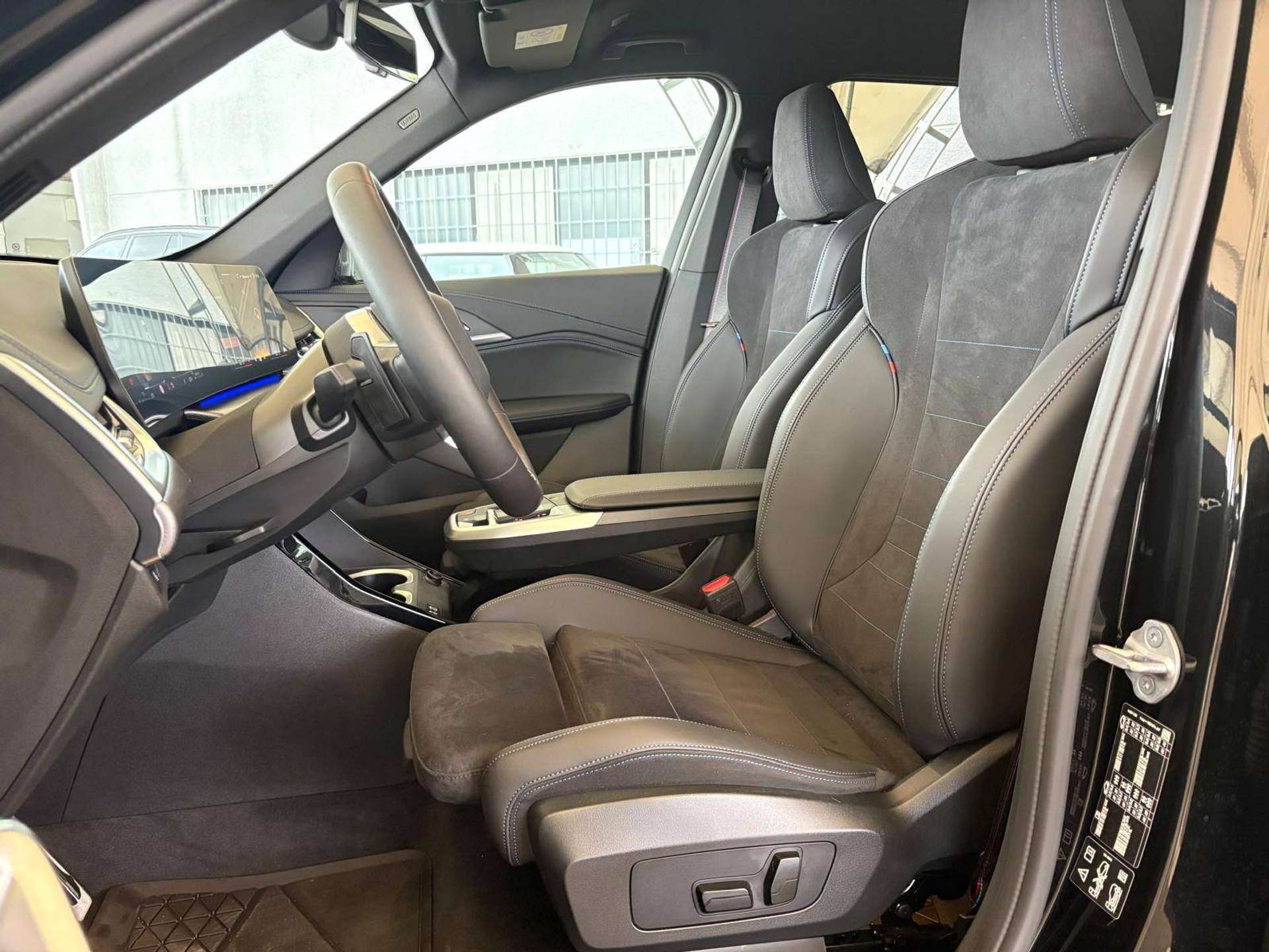 X1 U11 xdrive20d mhev 48V MSport Pro auto