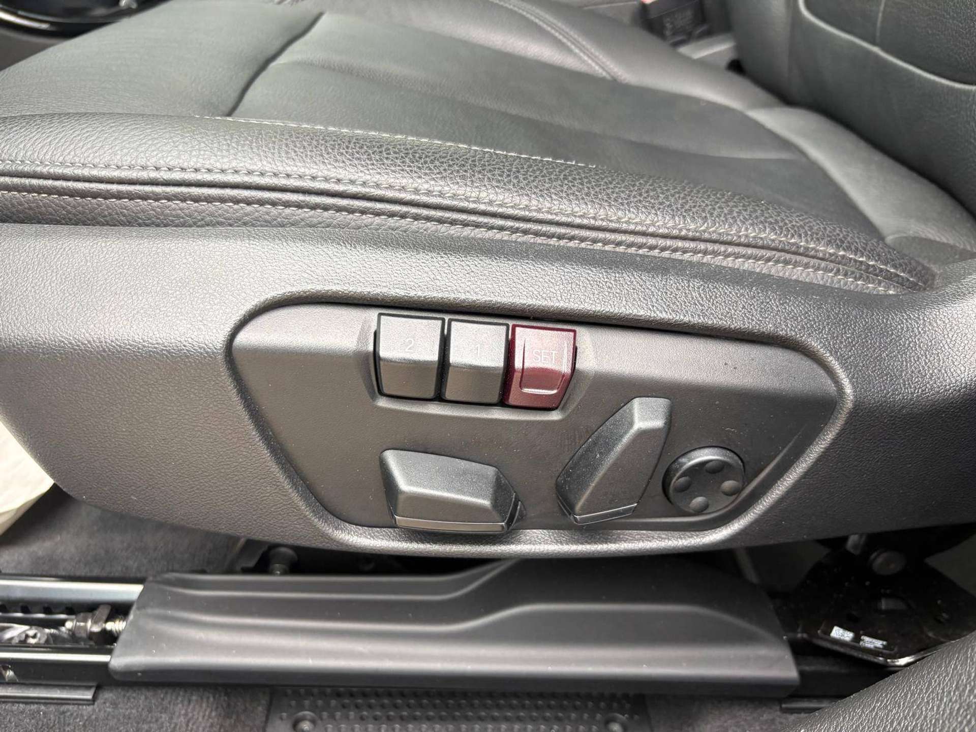 X2 F39 xdrive20d Advantage auto