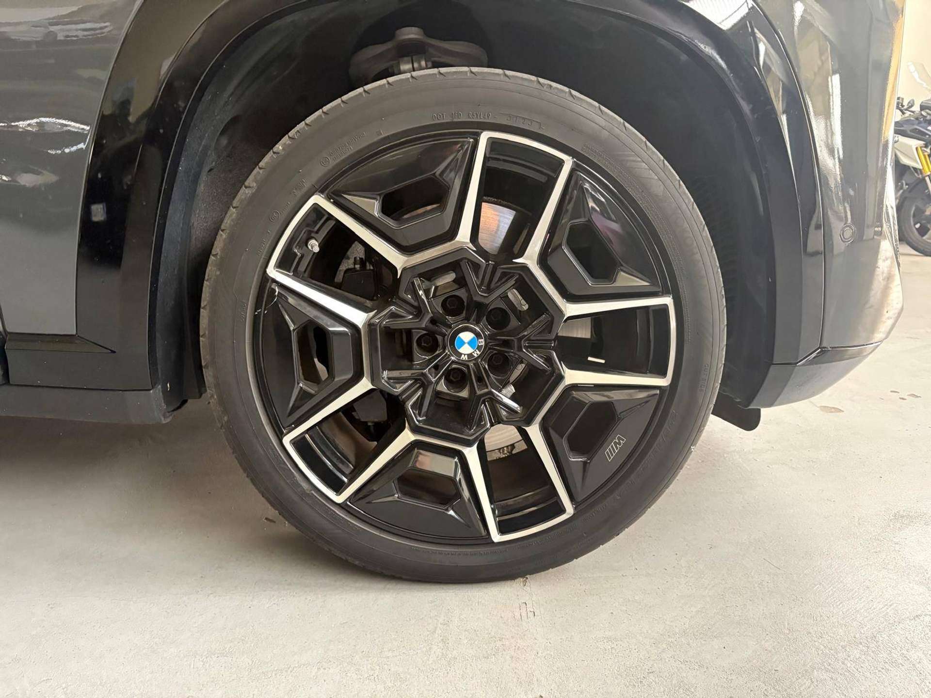 XM G09 4.4 phev auto